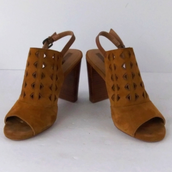 Tahari Marvel block maple sandals women size 6 - Picture 5 of 8